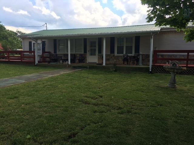 1733 Wixtown Road Westmoreland, TN 37186 - Photo 2 of 11