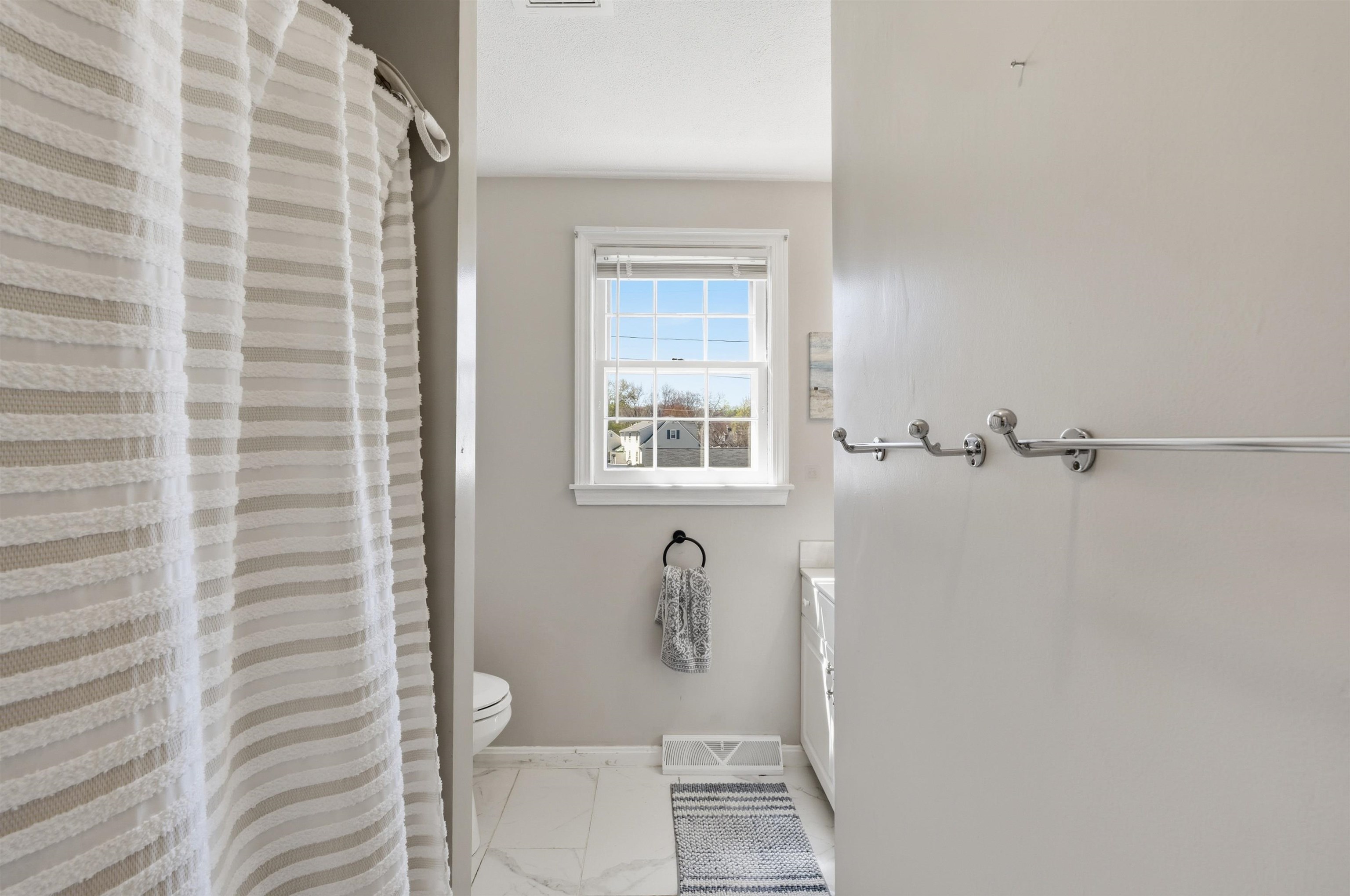 4 Percheron Circle Nashua, NH 03062 - Photo 30 of 53