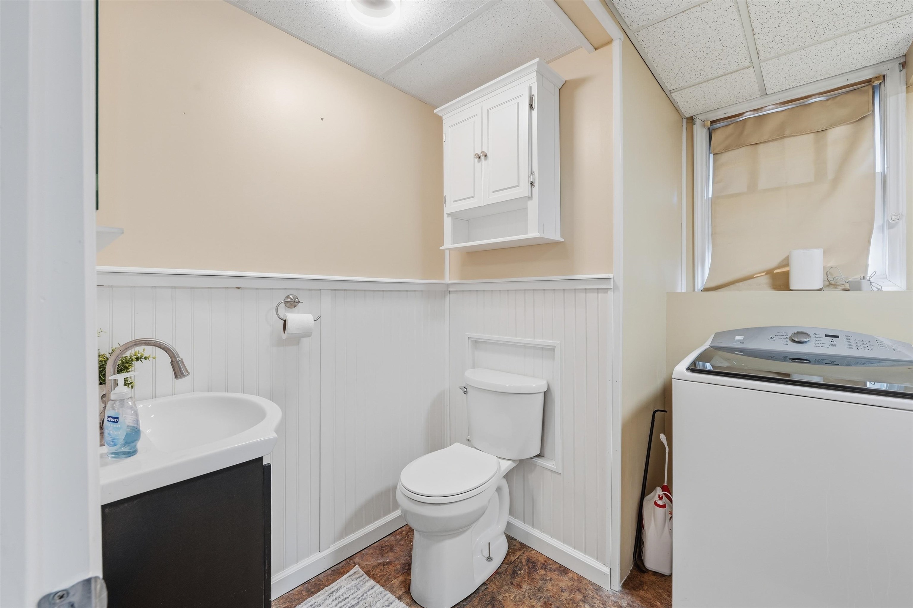 4 Percheron Circle Nashua, NH 03062 - Photo 32 of 53