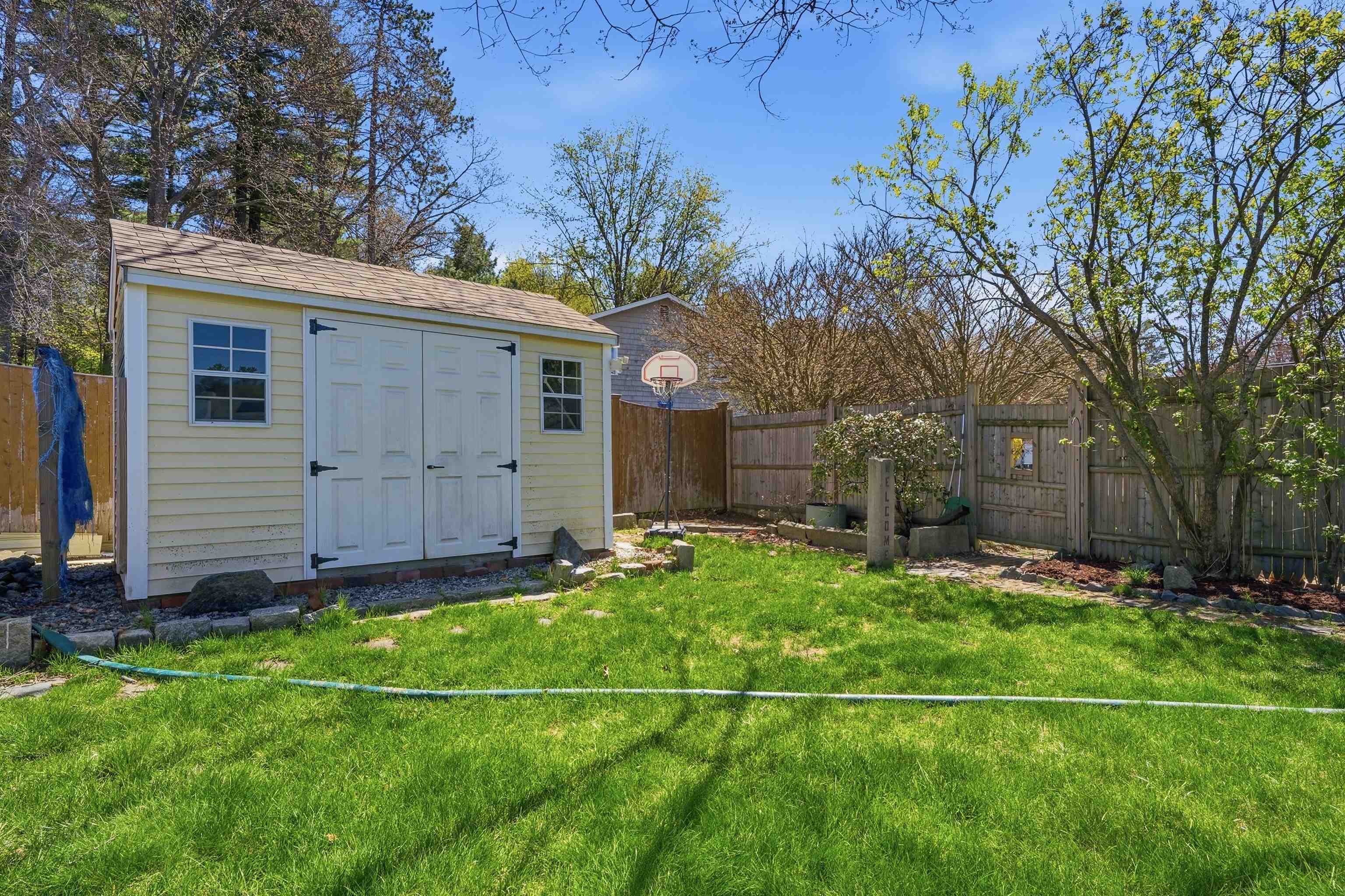 4 Percheron Circle Nashua, NH 03062 - Photo 37 of 53