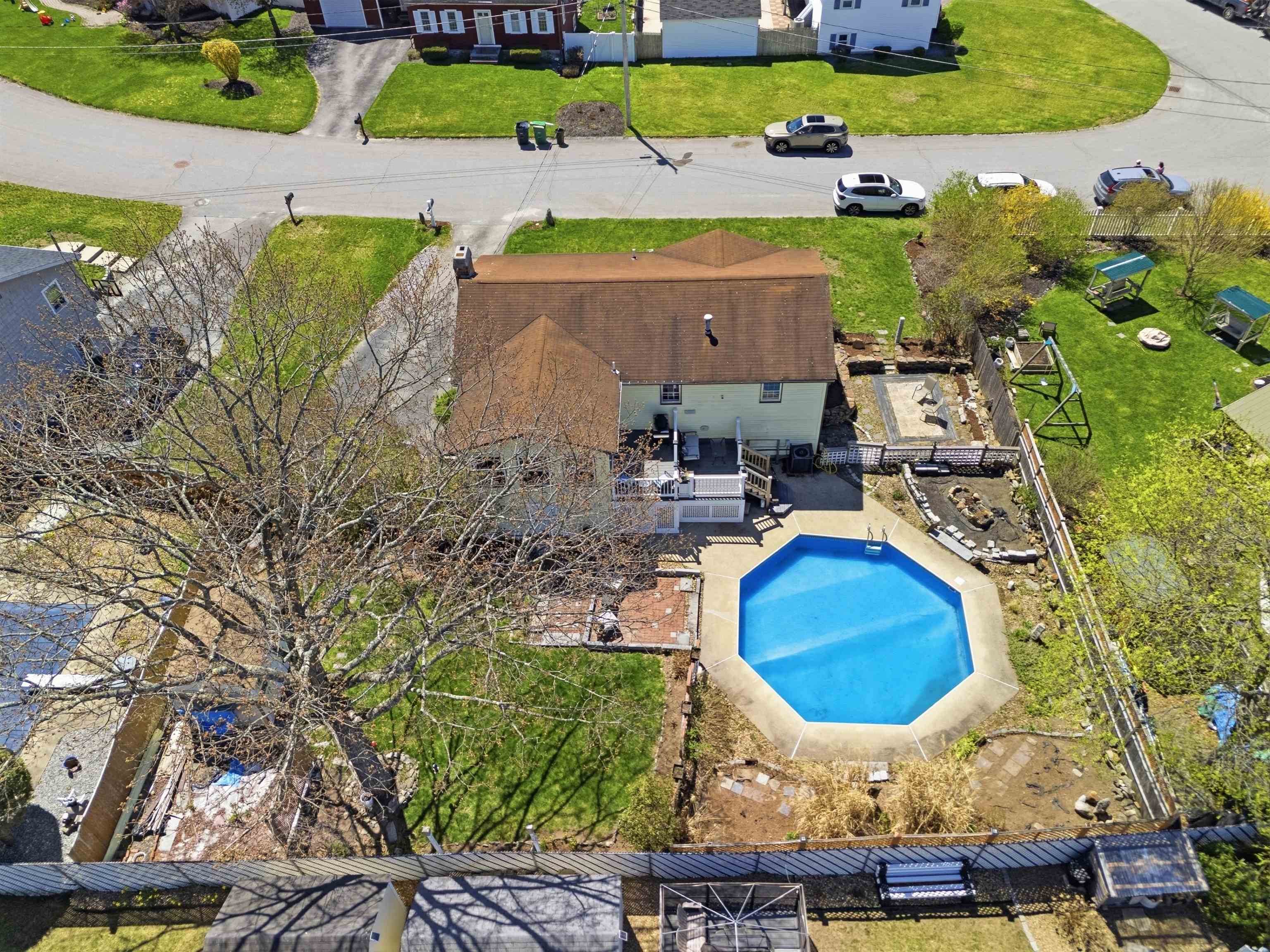 4 Percheron Circle Nashua, NH 03062 - Photo 44 of 53