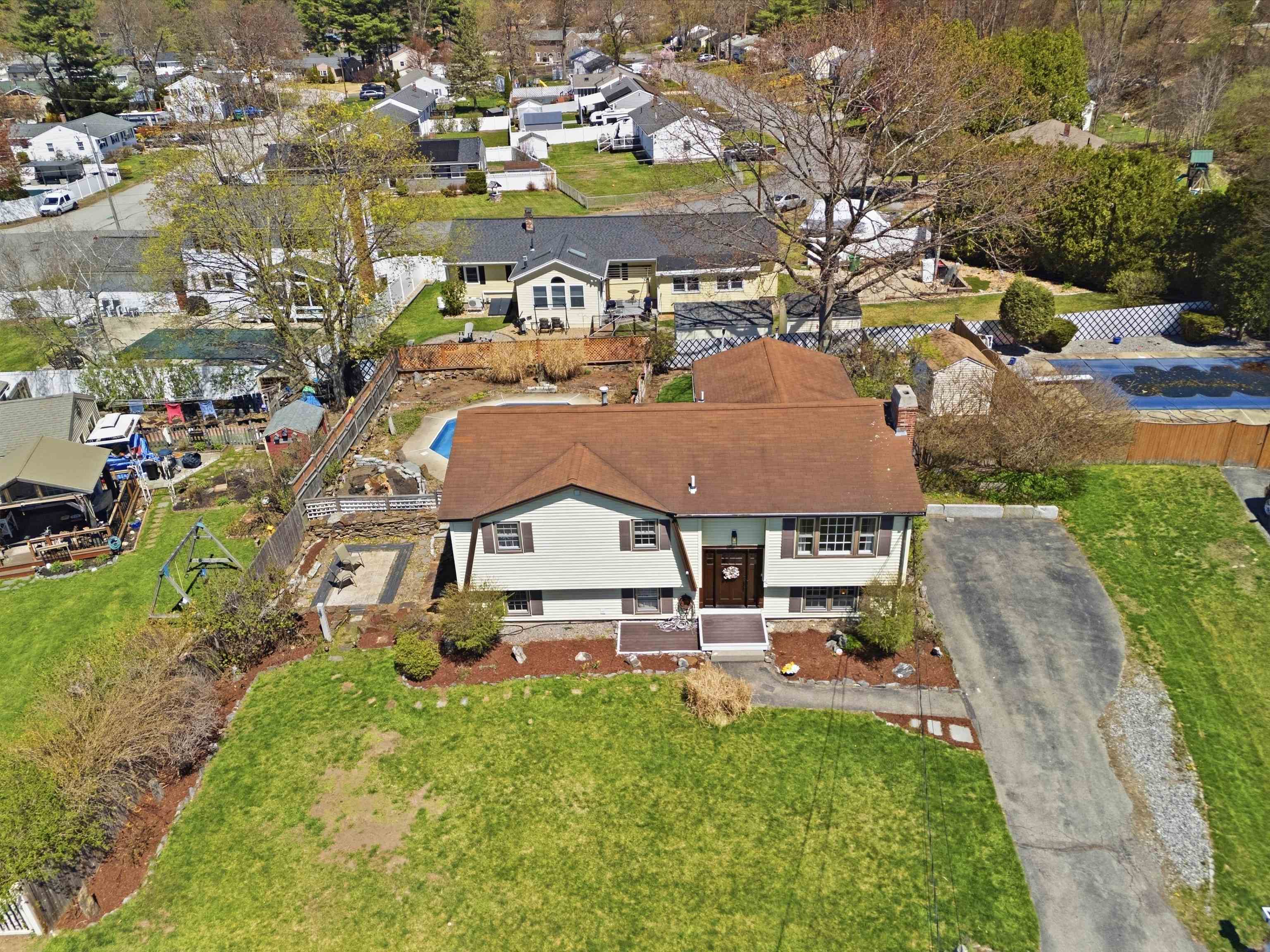 4 Percheron Circle Nashua, NH 03062 - Photo 46 of 53