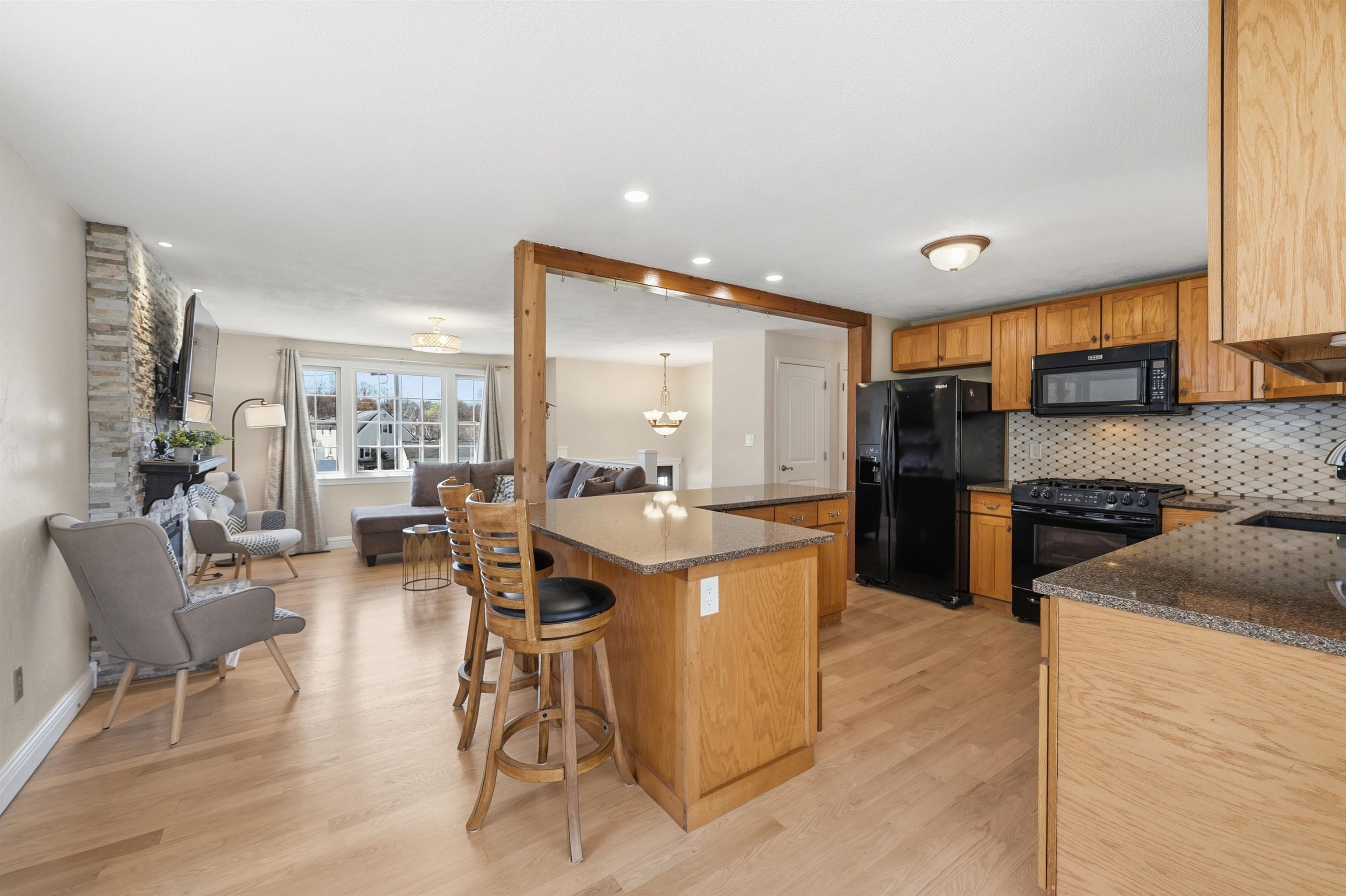 4 Percheron Circle Nashua, NH 03062 - Photo 10 of 53