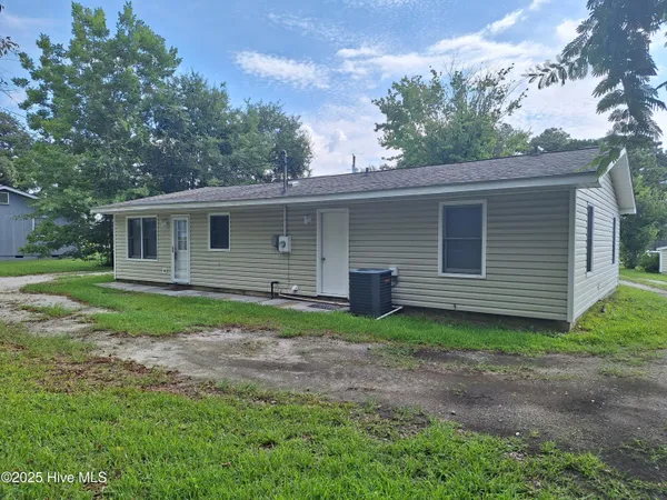 $1,650 | 142 Florida Park Road, Newport, NC 28570