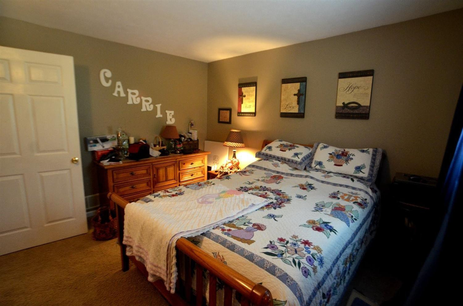 375 White Oak Road Irvine, KY 40336 - Photo 14 of 47 This will be your first bedroom on the l