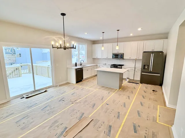 $539,900 | 7326 Graymoor Street Southeast, Caledonia, MI 49316