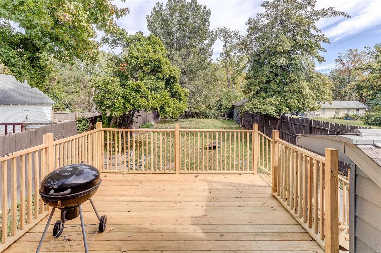 552 St Clair Road Fairview Heights, IL 62208 - Photo 7 of 24