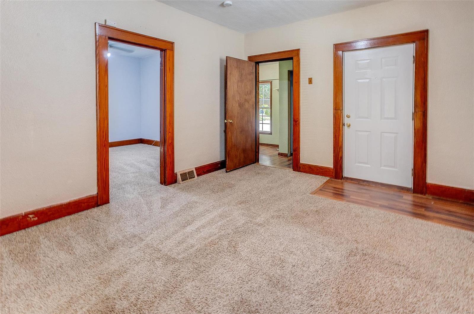 552 St Clair Road Fairview Heights, IL 62208 - Photo 10 of 24