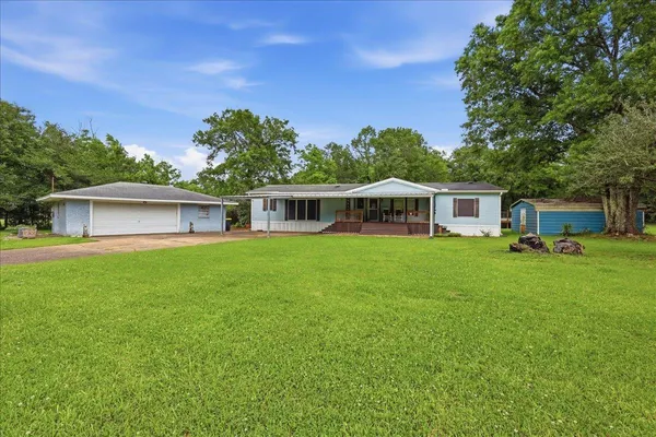 $179,000 | 365 Connell Road, Vidor, TX 77662