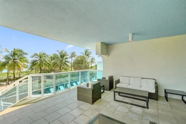 $485,000 | 9172 Collins Avenue, Unit 302, Surfside, FL 33154
