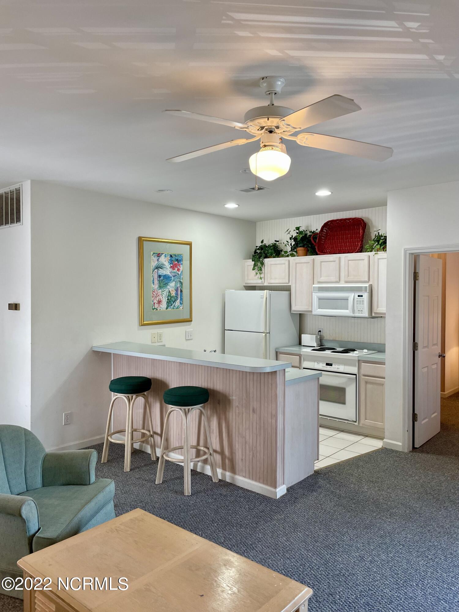 155 Royal Poste Road, Unit 3006 Sunset Beach, NC 28468 - Photo 11 of 34 Kitchen