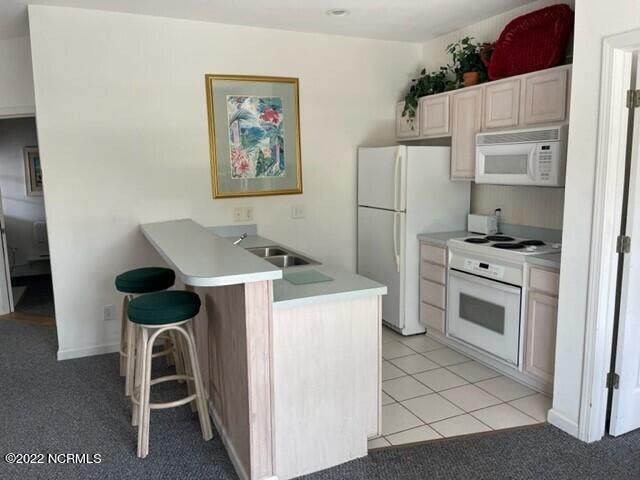 155 Royal Poste Road, Unit 3006 Sunset Beach, NC 28468 - Photo 9 of 34 Kitchen
