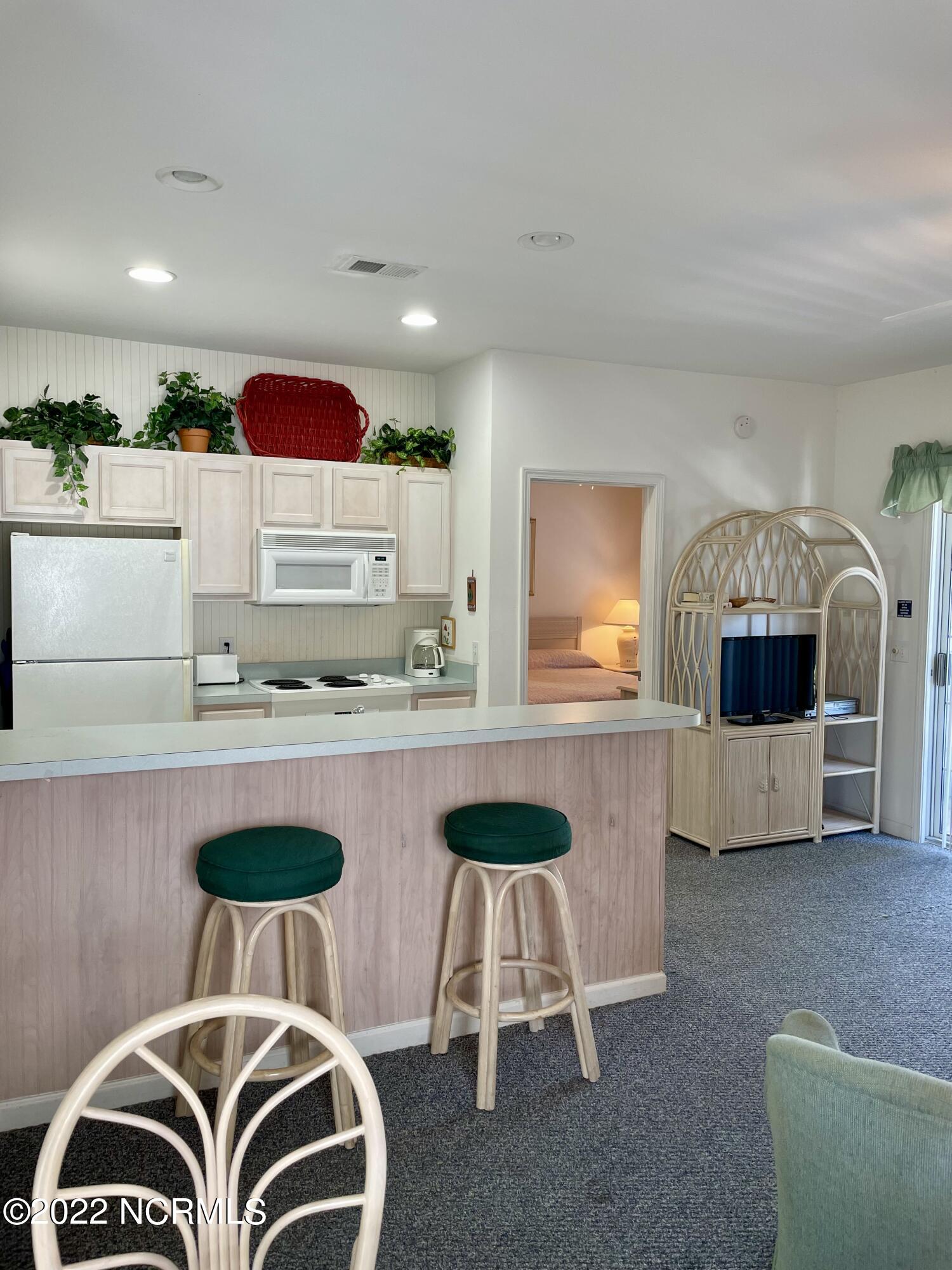 155 Royal Poste Road, Unit 3006 Sunset Beach, NC 28468 - Photo 10 of 34 Kitchen