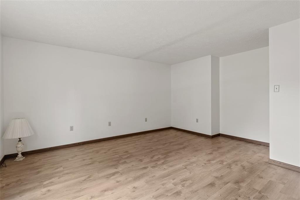 2582 Grouse Ridge, Unit A Wexford, PA 15090 - Photo 20 of 44 Use as a guest room, with a full bath located just outside the door.