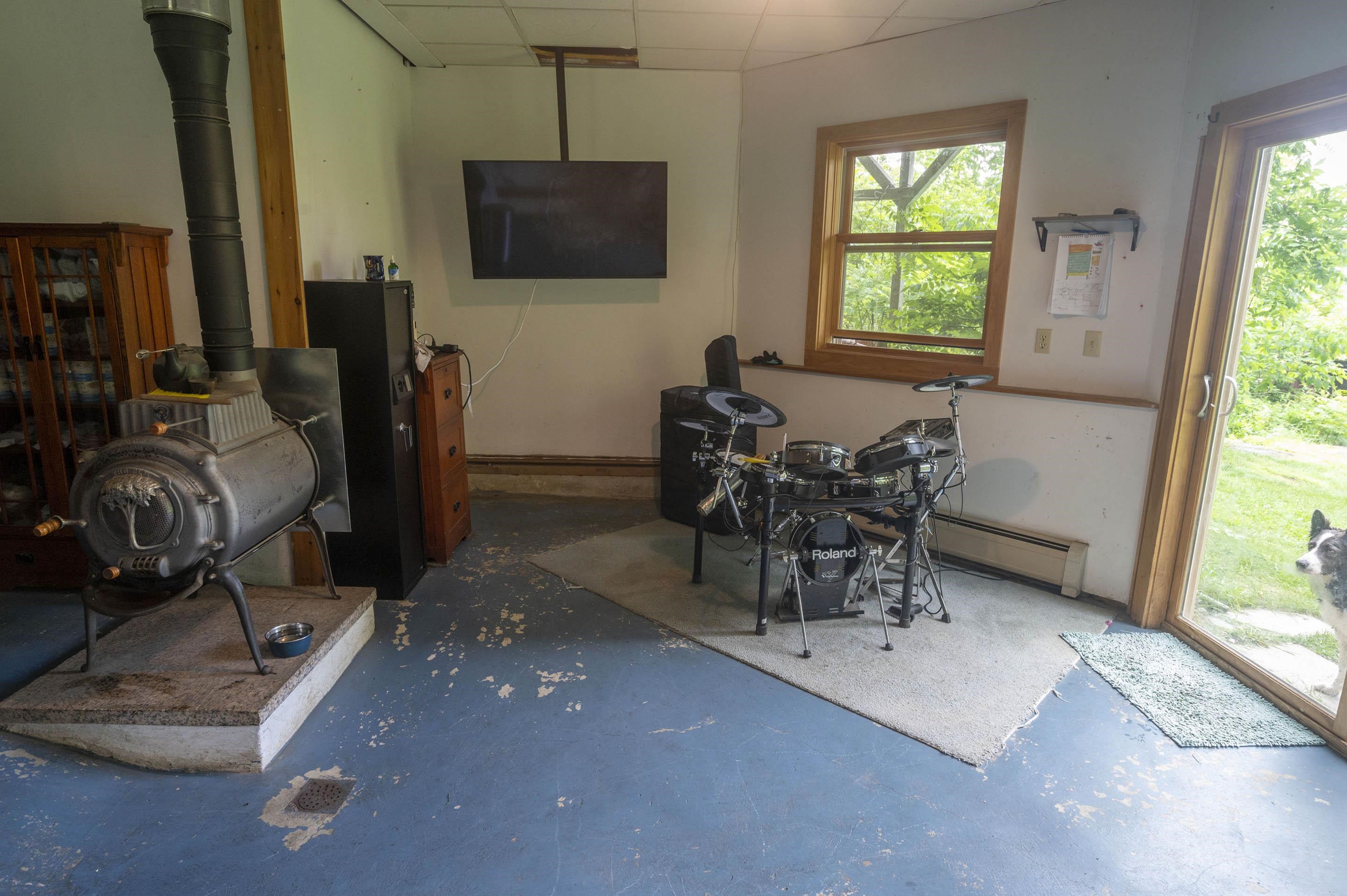 186 MacKenzie Road Worcester, VT 05682 - Photo 31 of 44