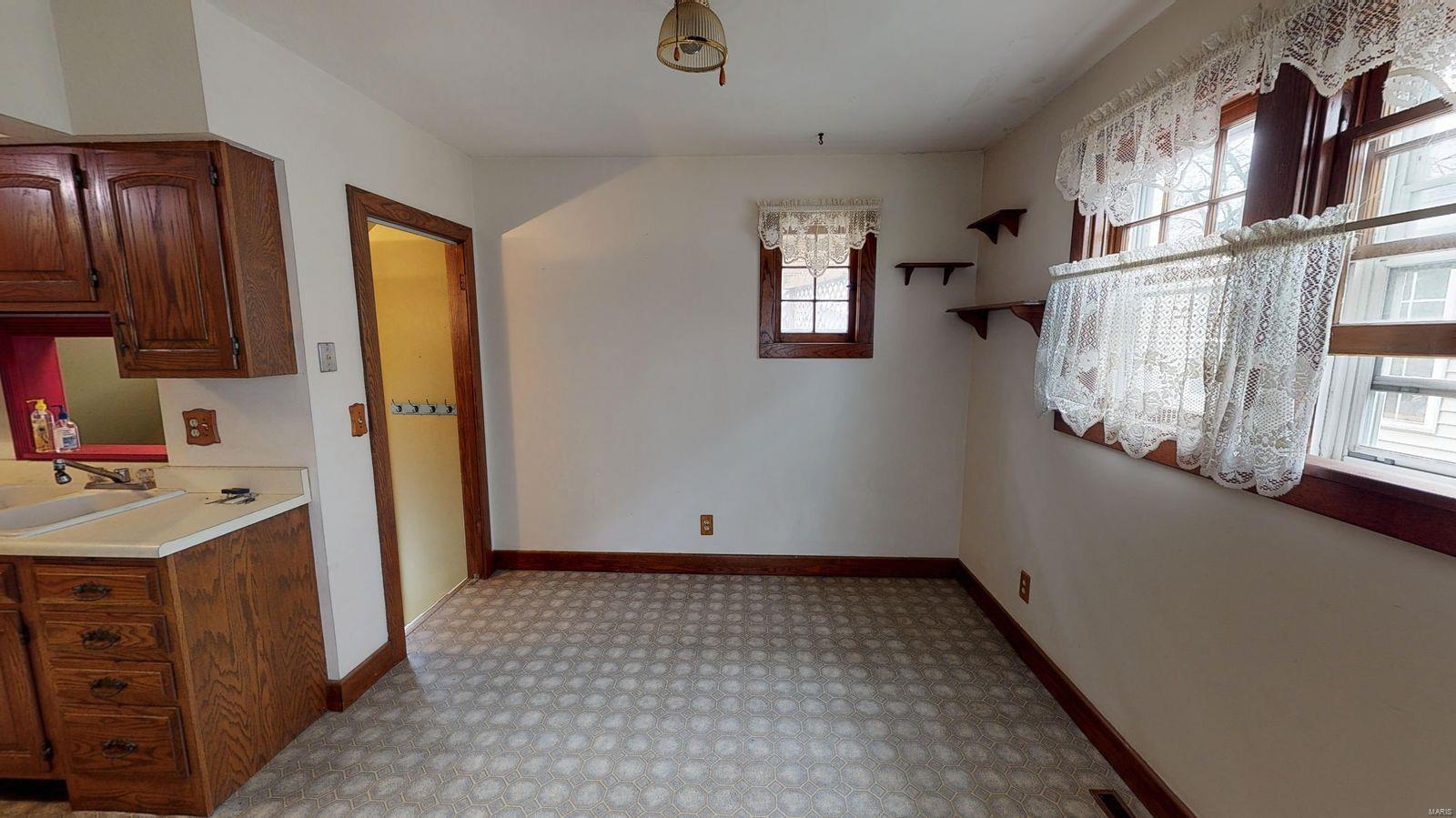 2518 South 7th Street Springfield, IL 62703 - Photo 8 of 31