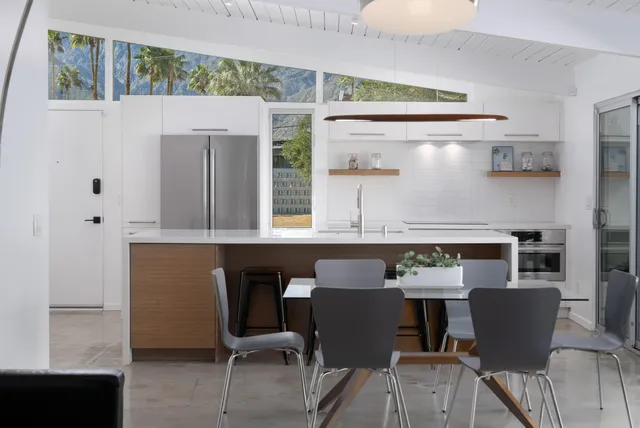 $965,000 | 2550 North Kitty Hawk Drive, Palm Springs, CA 92262