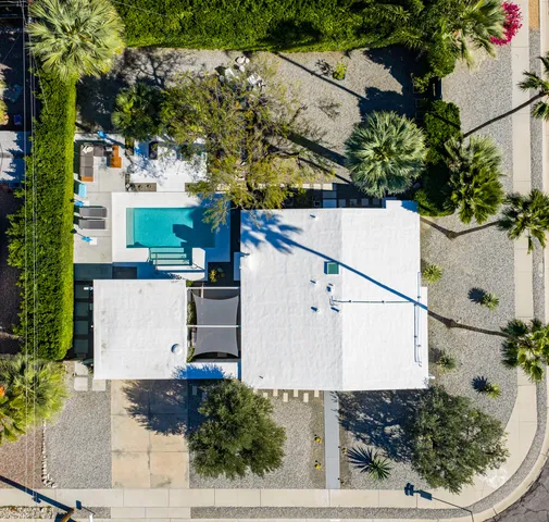 $965,000 | 2550 North Kitty Hawk Drive, Palm Springs, CA 92262