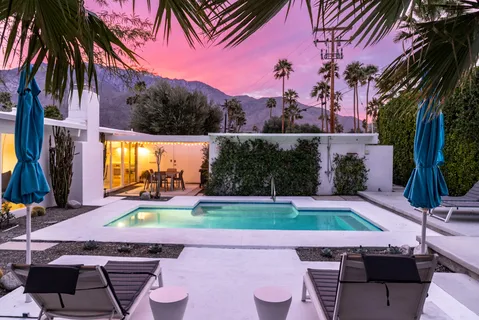 $965,000 | 2550 North Kitty Hawk Drive, Palm Springs, CA 92262