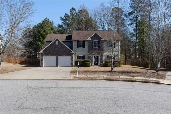$300,000 | 535 Gristmill Lane, Hampton, GA 30228