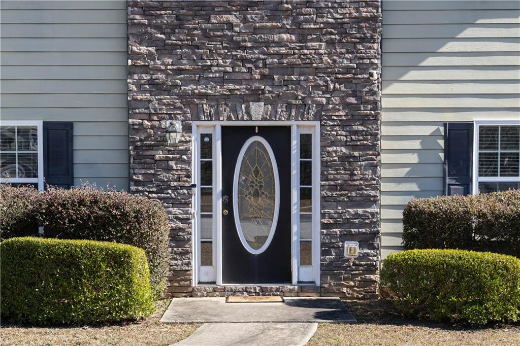 535 Gristmill Lane Hampton, GA 30228 - Photo 3 of 46