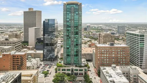 $479,000 | 500 Throckmorton Street, Unit 2111, Fort Worth, TX 76102