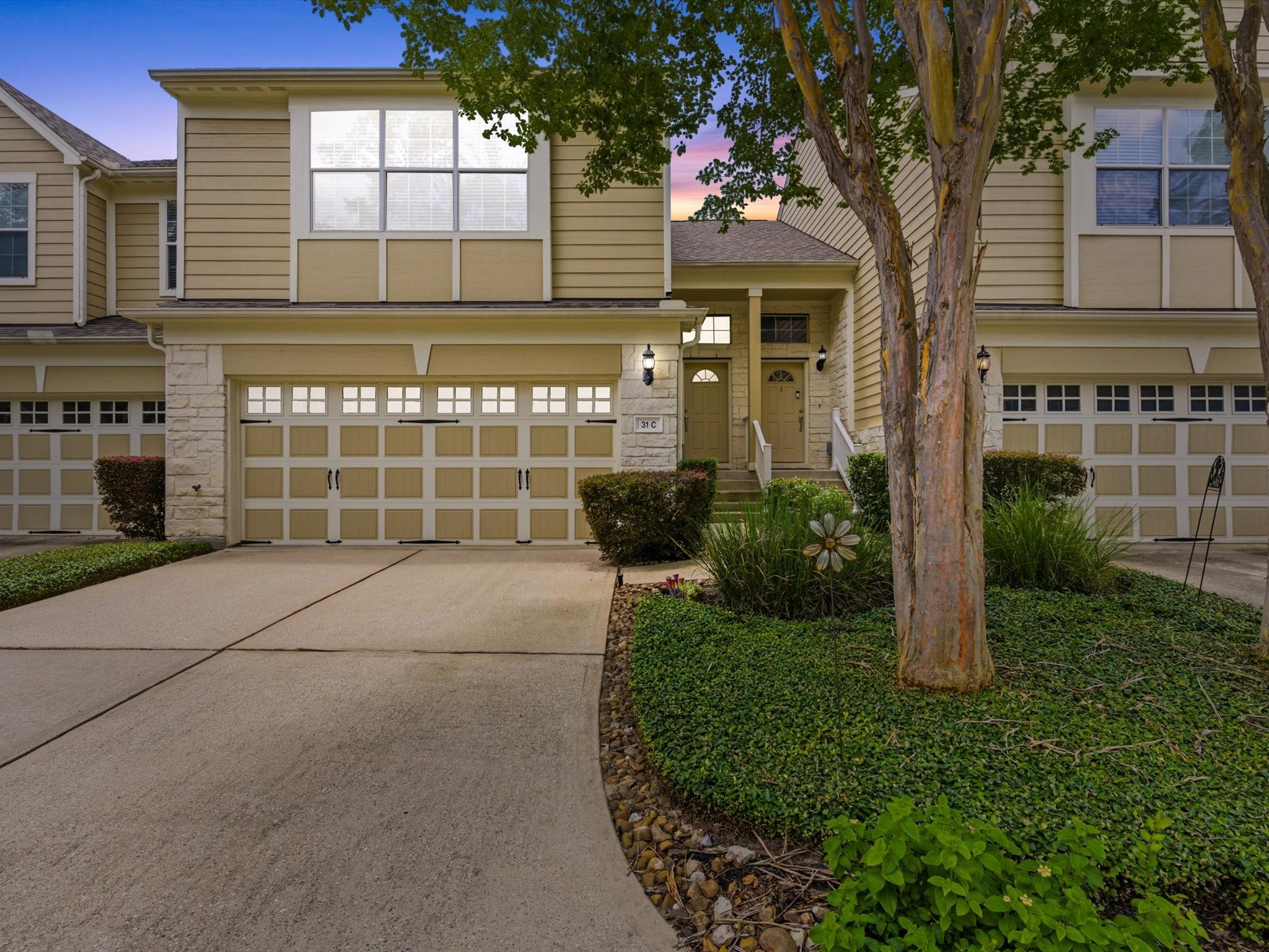 13600 Breton Ridge Street, Unit 31C Houston, TX 77070 - Photo 1 of 31 Welcome to 13600 Breton Ridge St, Ste 31C. Set in a gated community where comfort, convenience, and peace of mind come together. This well-kept 2-bedroom, 2.5-bath residence offers an attached 2-car garage and access to community amenities designed to complement your lifestyle.