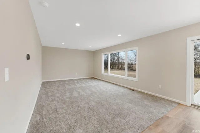 $379,900 | 11132 Carob Thorn Trail, Roanoke, IN 46783