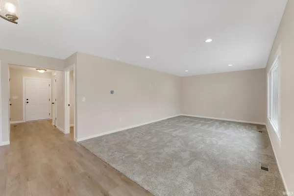 $369,900 | 11132 Carob Thorn Trail, Roanoke, IN 46783