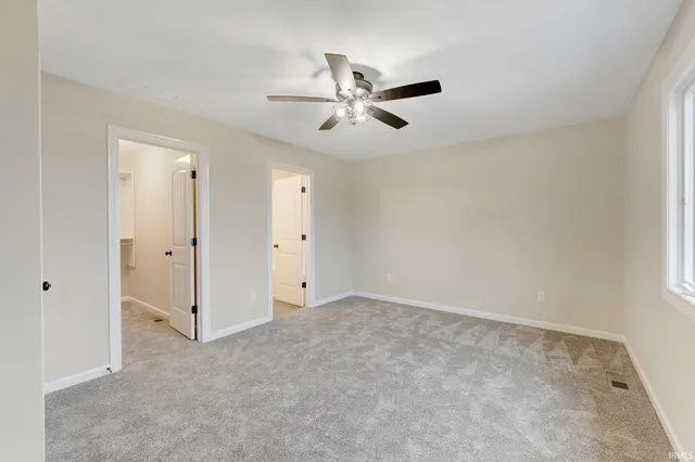 $379,900 | 11132 Carob Thorn Trail, Roanoke, IN 46783