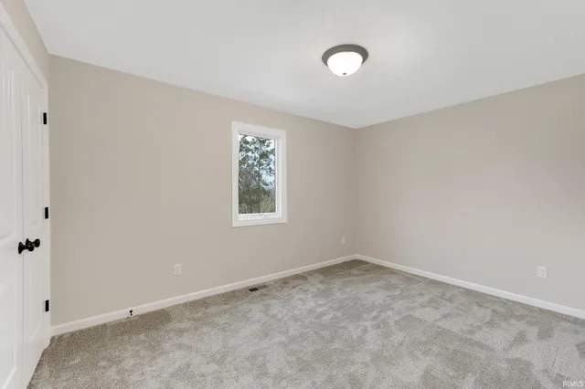 $379,900 | 11132 Carob Thorn Trail, Roanoke, IN 46783