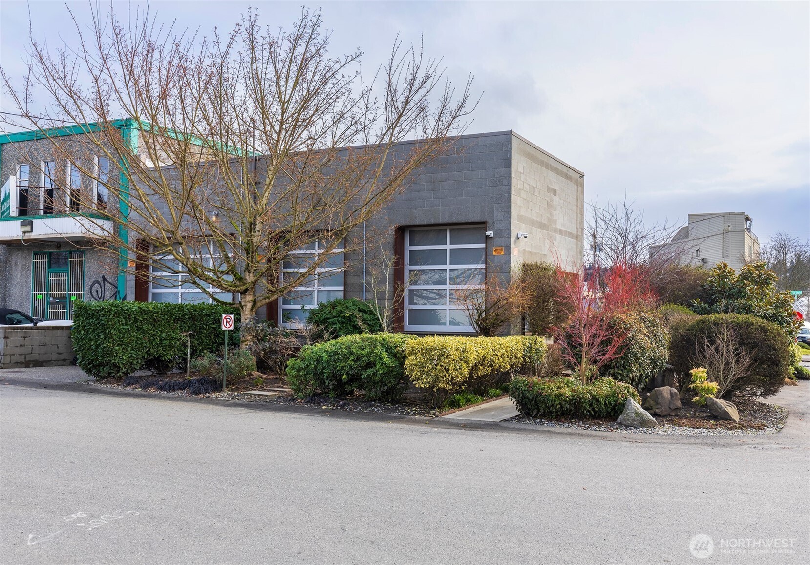 4020 6th Avenue Northwest Seattle, WA 98107 - Photo 1 of 40