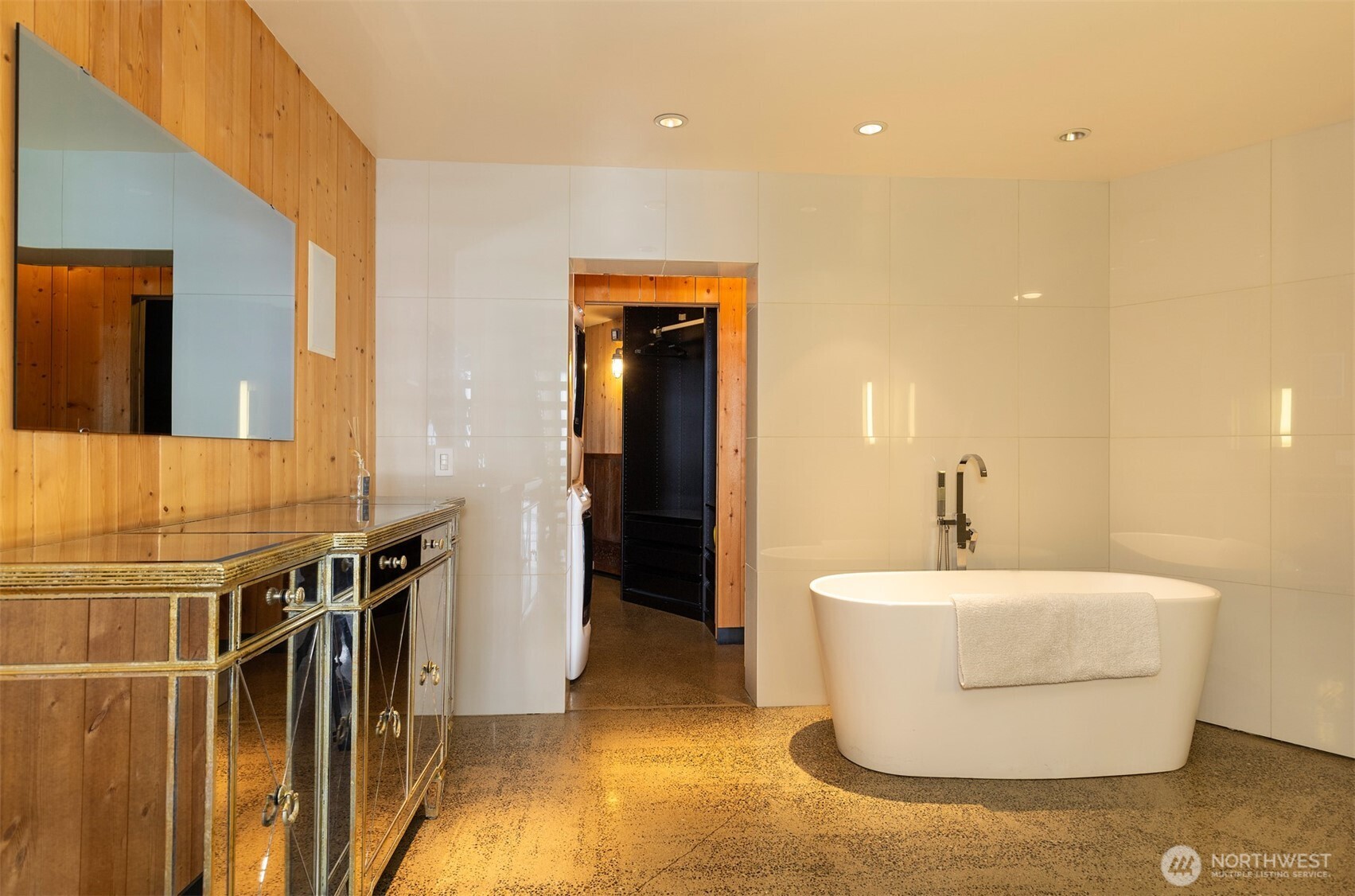 4020 6th Avenue Northwest Seattle, WA 98107 - Photo 23 of 40