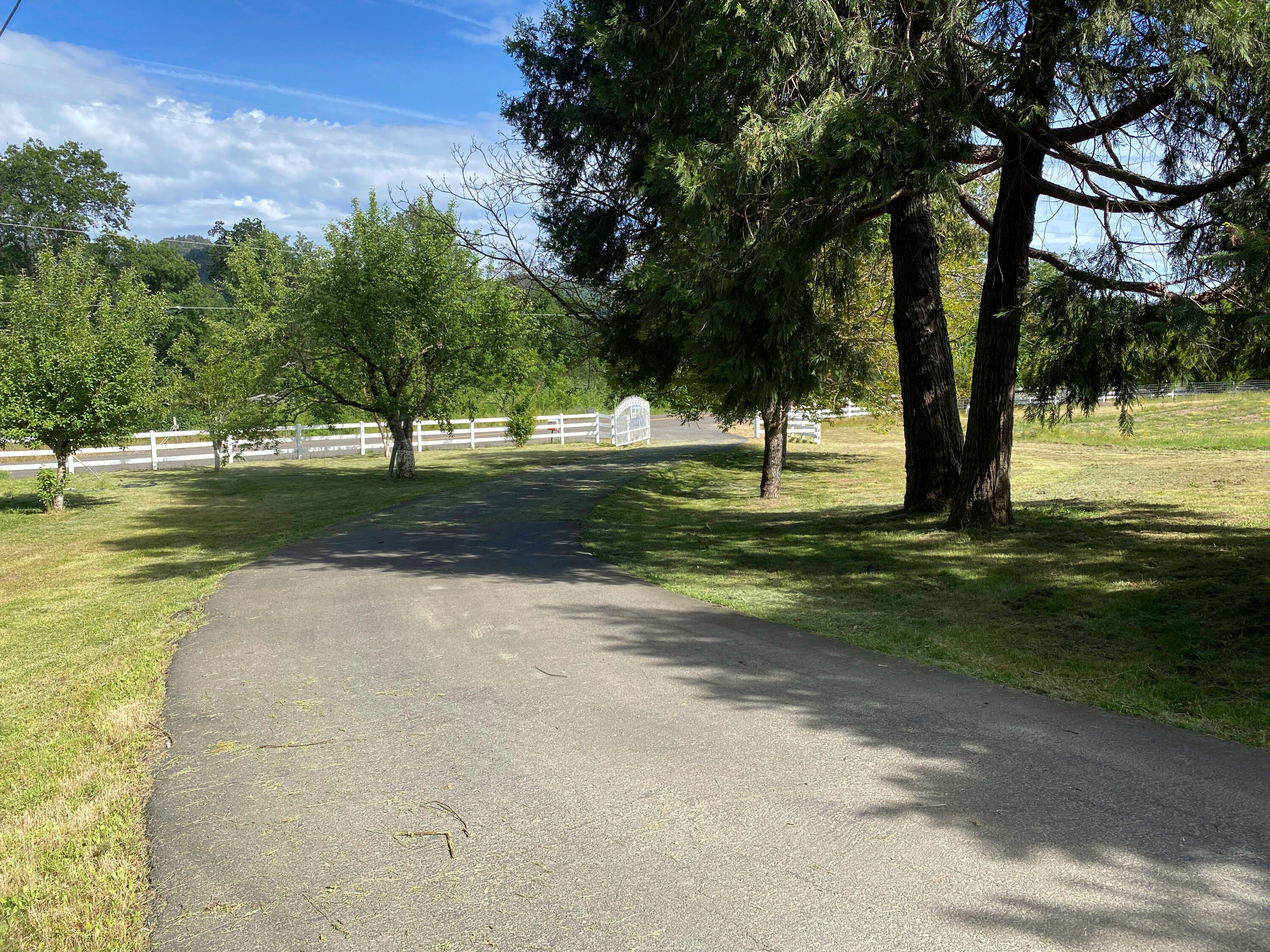 1205 Pine Grove Road Rogue River, OR 97537 - Photo 65 of 67 048