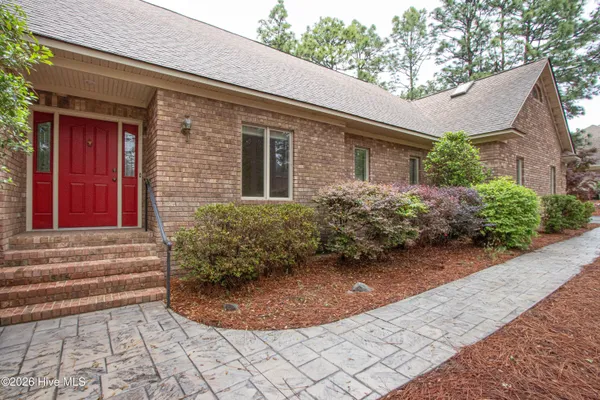 $599,000 | 2 Interlachon Drive, Pinehurst, NC 28374