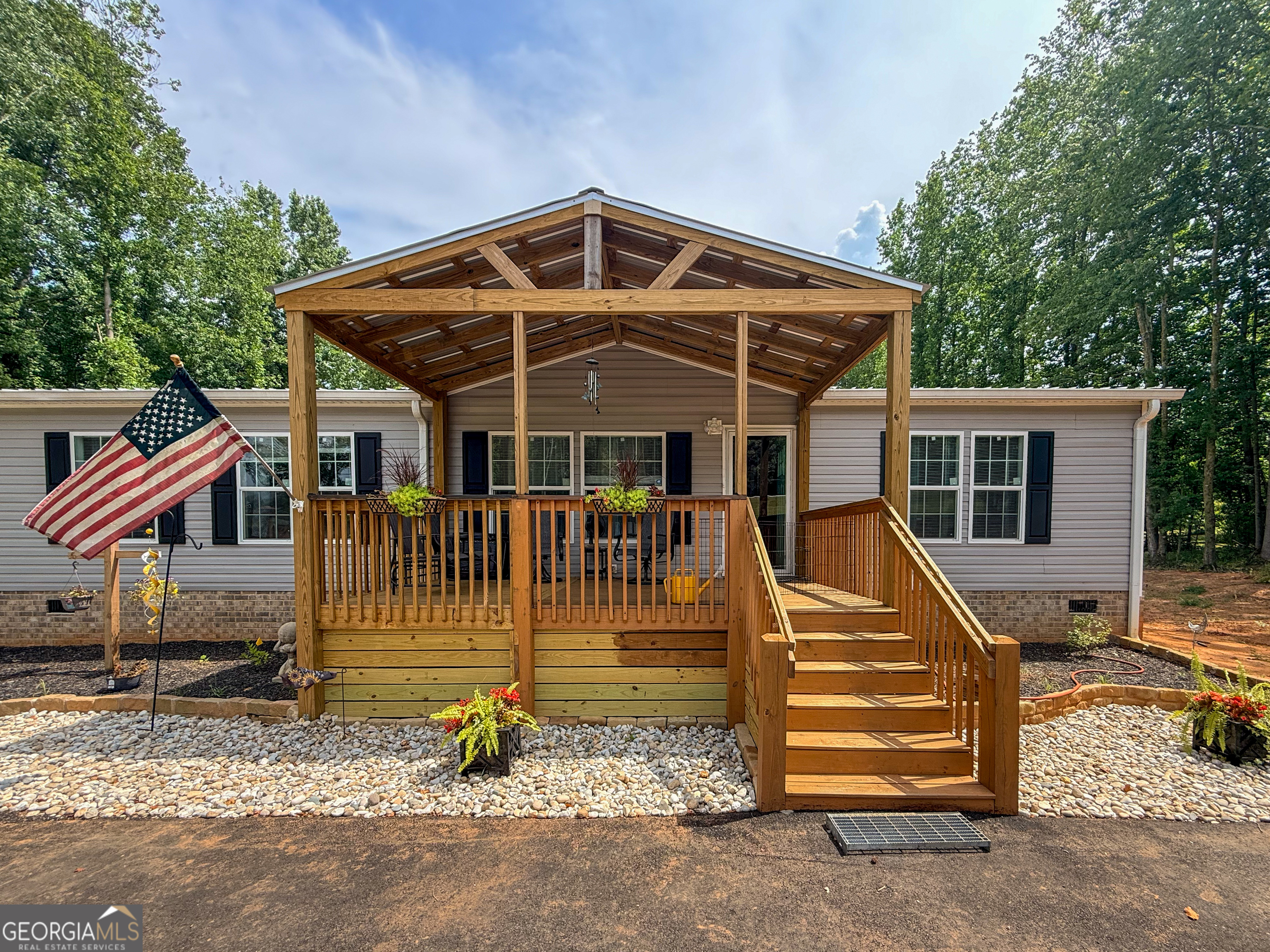 1839 Westmoreland Road Cleveland, GA 30528 - Photo 2 of 37