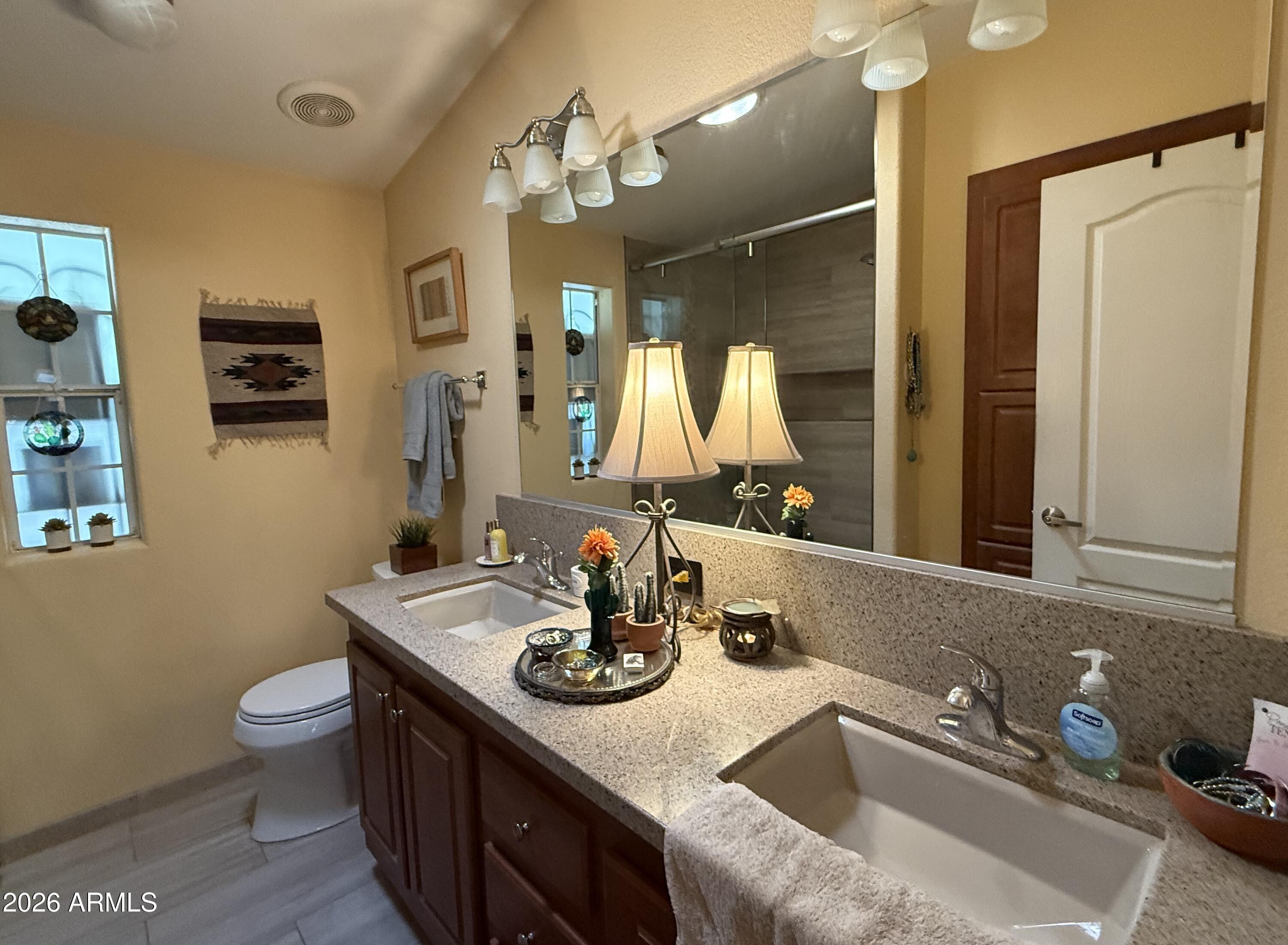 201 South Greenfield Road, Unit 195 Mesa, AZ 85206 - Photo 12 of 27 Master Bathroom