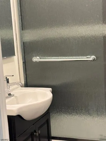 $2,100 | 12 River Road, Unit J, Belleville, NJ 07109