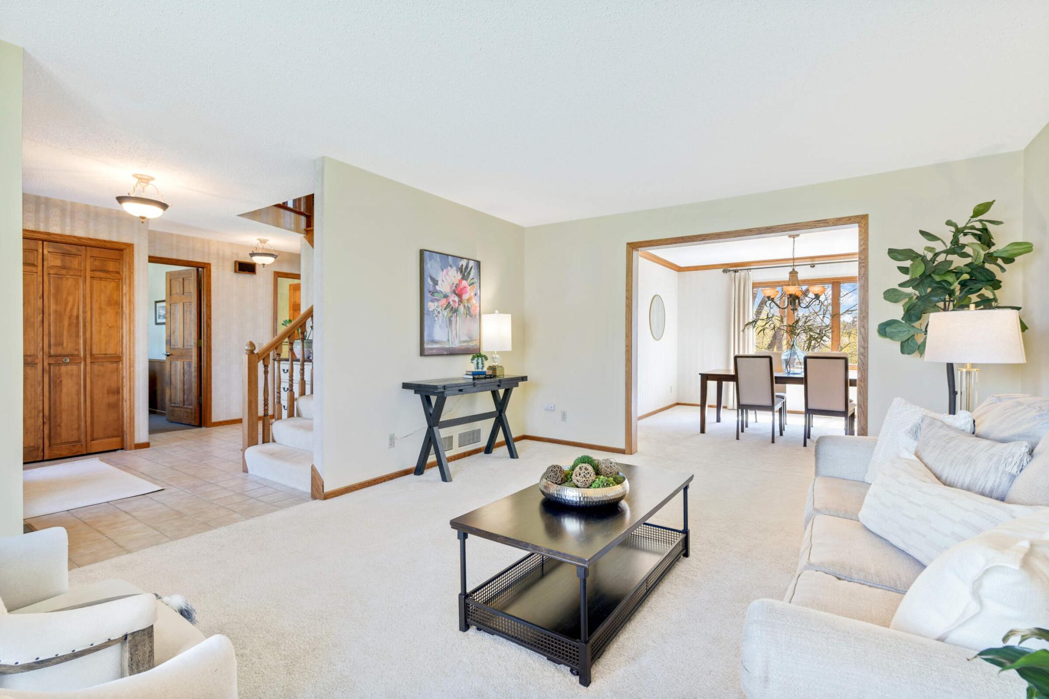 11797 Mt Curve Road Eden Prairie, MN 55347 - Photo 3 of 40