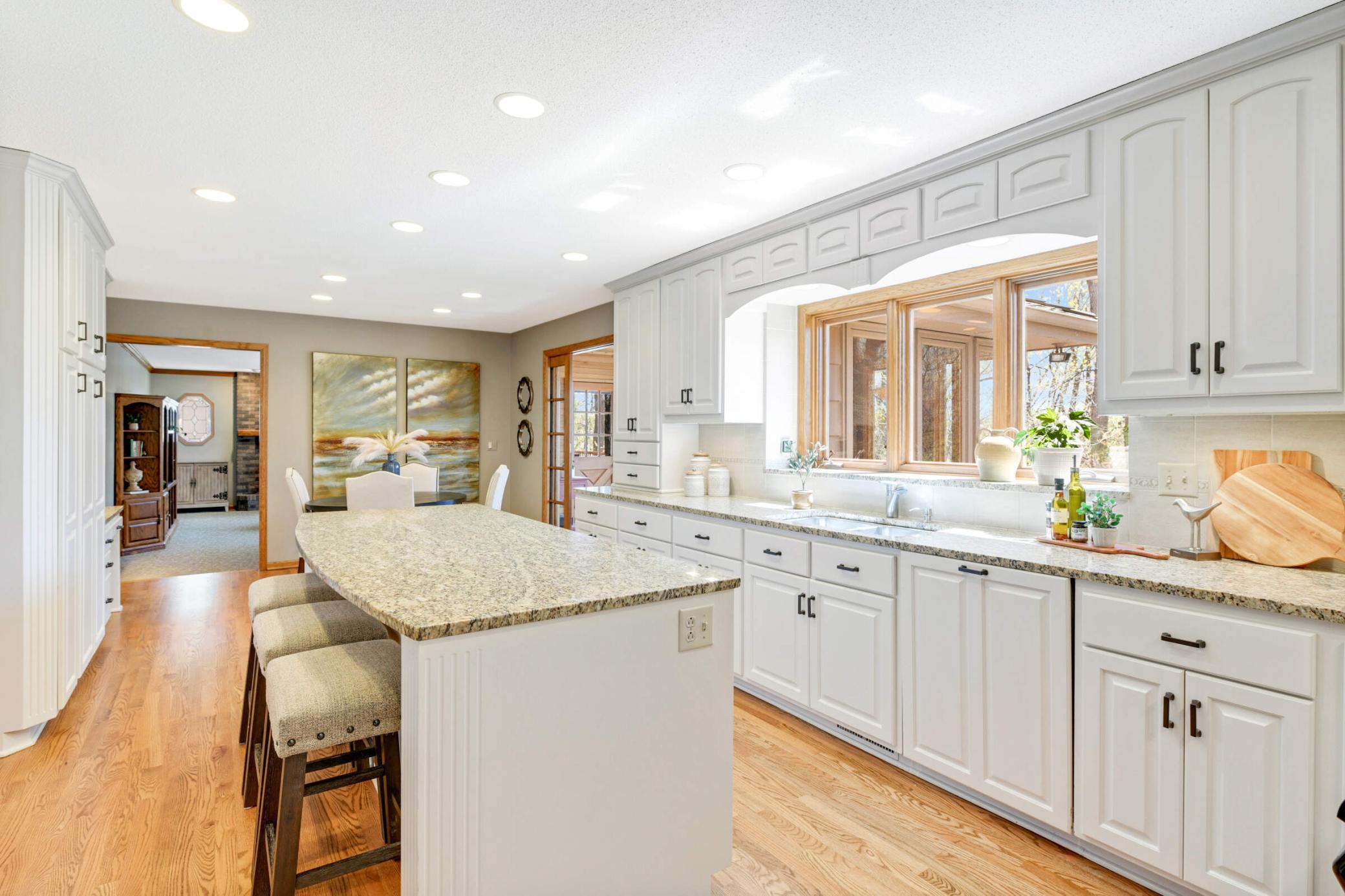 11797 Mt Curve Road Eden Prairie, MN 55347 - Photo 5 of 40