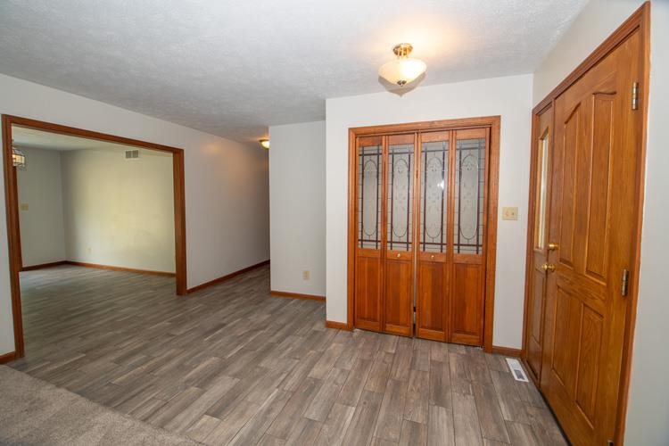 26129 Edison Road South Bend, IN 46628 - Photo 4 of 36