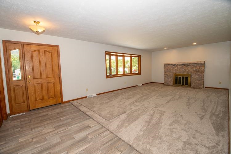 26129 Edison Road South Bend, IN 46628 - Photo 5 of 36