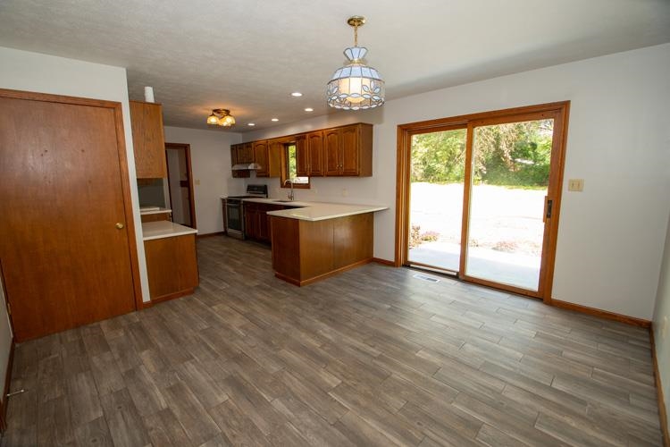 26129 Edison Road South Bend, IN 46628 - Photo 8 of 36