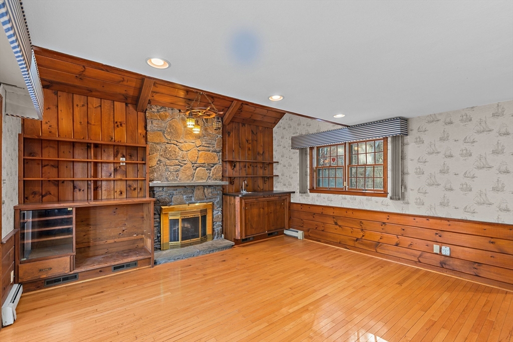 22 Long Boat Road Bourne, MA 02532 - Photo 17 of 36