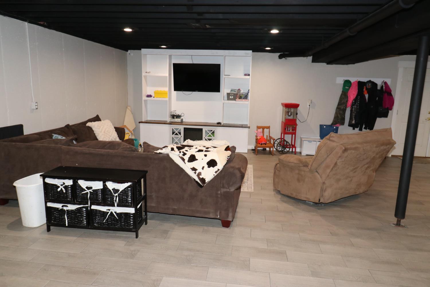 1287 Lovers Road Batesville, IN 47006 - Photo 17 of 26
