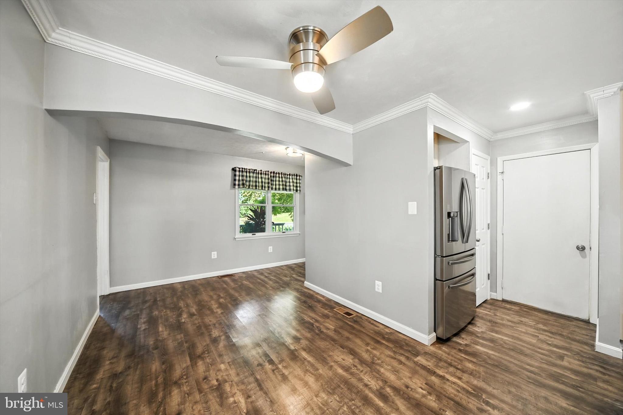 1485 Bachmans Valley Road Westminster, MD 21158 - Photo 14 of 60 Table or Sitting Area