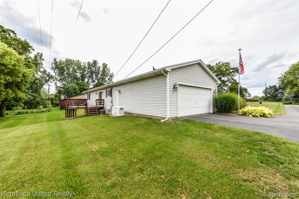 3575 Pingree Road Howell, MI 48843 - Photo 37 of 40