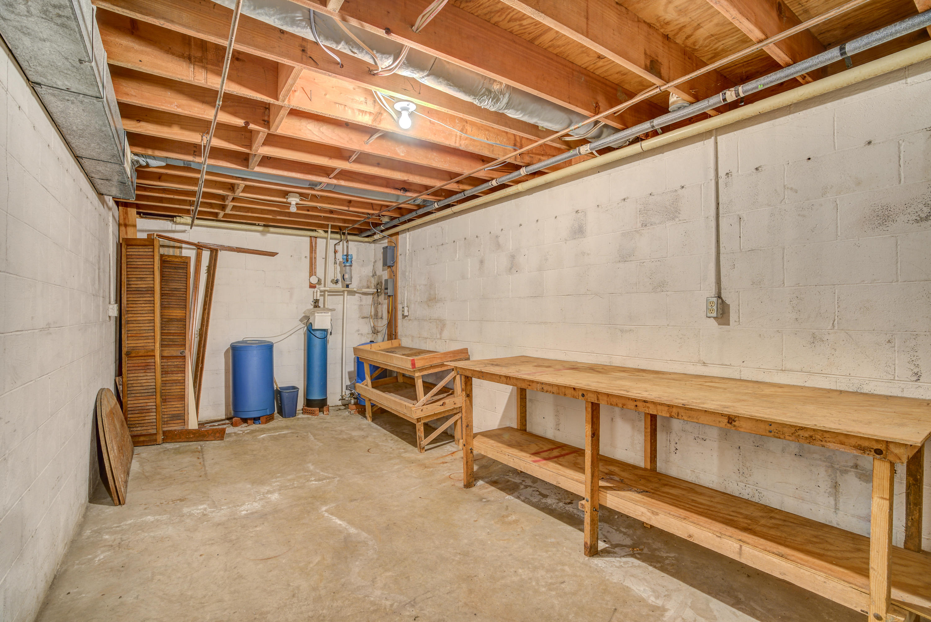7675 Warrensburg Road Mosheim, TN 37818 - Photo 39 of 64 WarrensINT- (36 of 37)