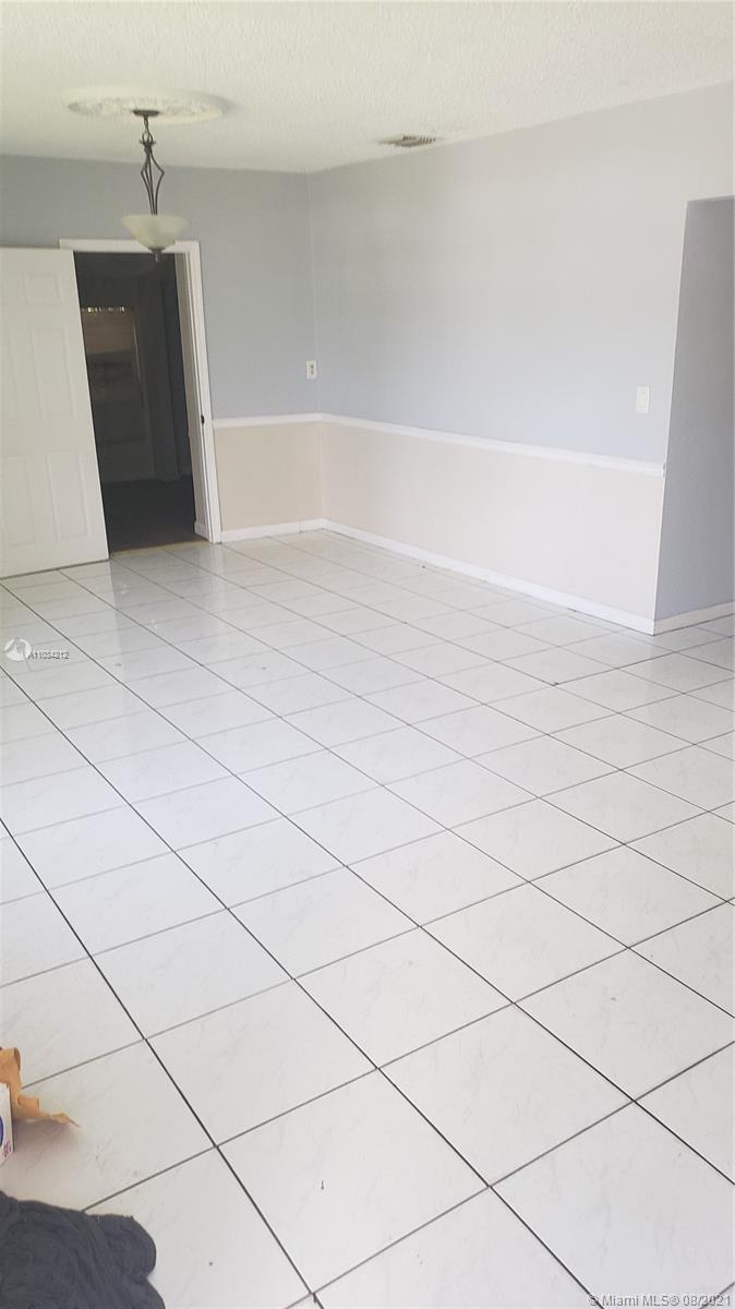 19320 Franjo Road Cutler Bay, FL 33157 - Photo 8 of 23