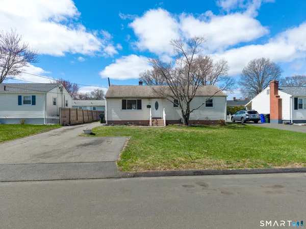 $2,700 | 97 Brussels Avenue, Wethersfield, CT 06109